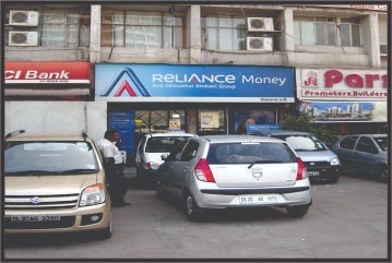 Commercial Showroom for rent in  Connaught Place opposite Barakhamba Road metro station